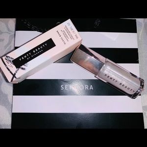 SOLD!!!! Fenty Gloss Bomb